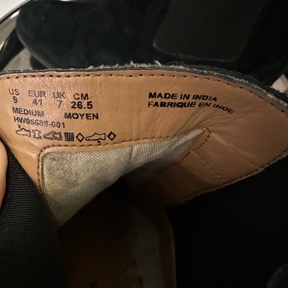 [♦️🧾SOLD] Hush Puppies Chelsea Suede Boots - Picture 5 of 5
